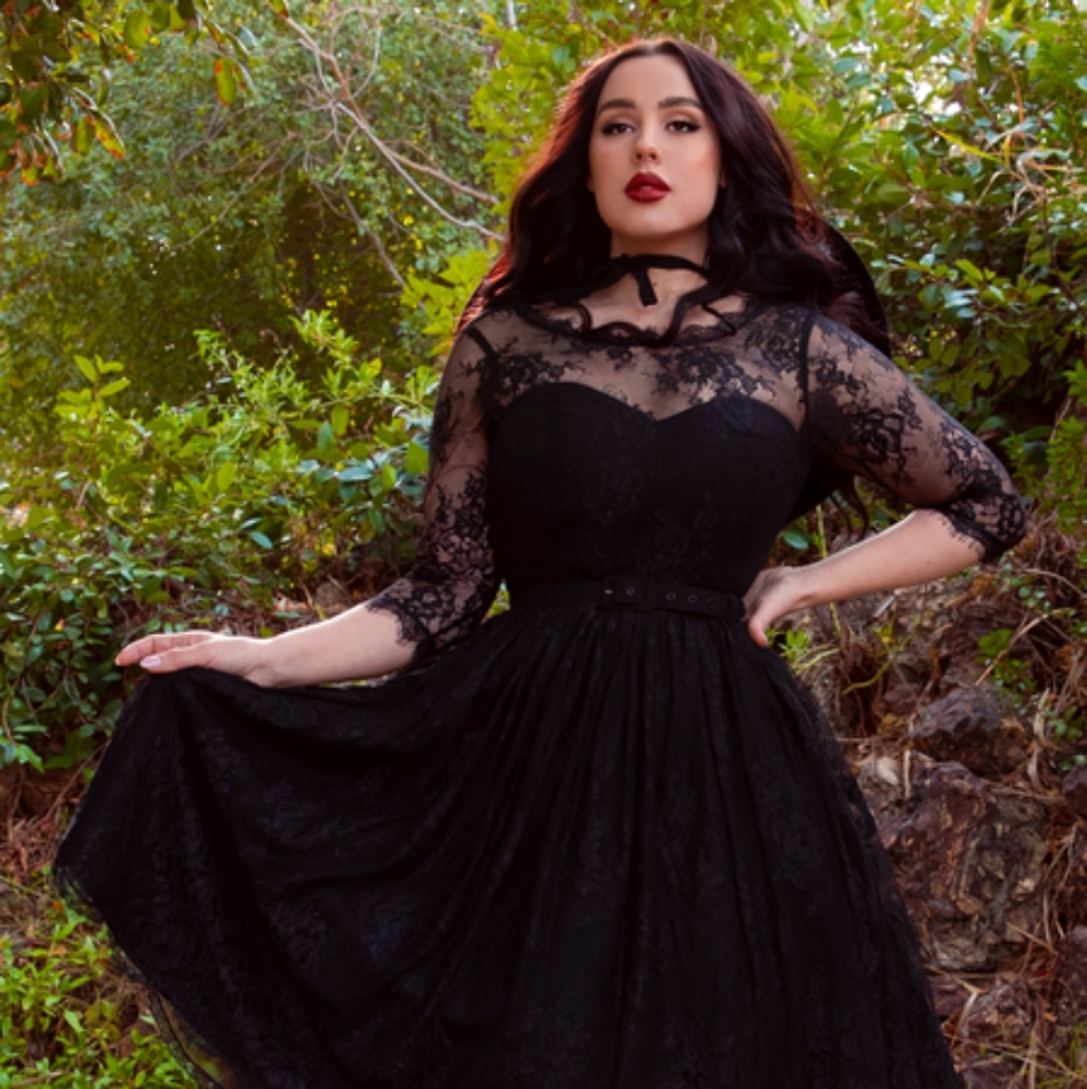 Mourning Dress in Black Lace | Gothic Glamour Clothing